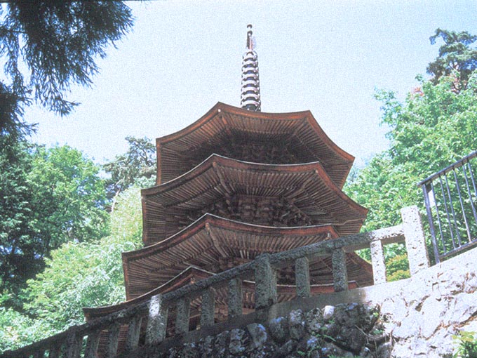 Anrakuji Temple